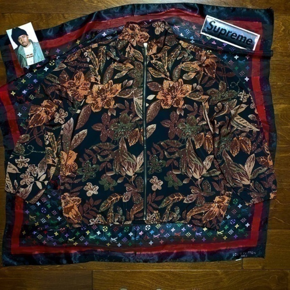 80s Vintage Jacket with All Over Floral Print Bomber Jacket Black Orange Tone 🍊